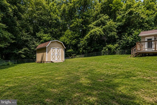 8595 FAIRGROUND RD, Bel Alton, MD 20611