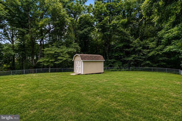 8595 FAIRGROUND RD, Bel Alton, MD 20611