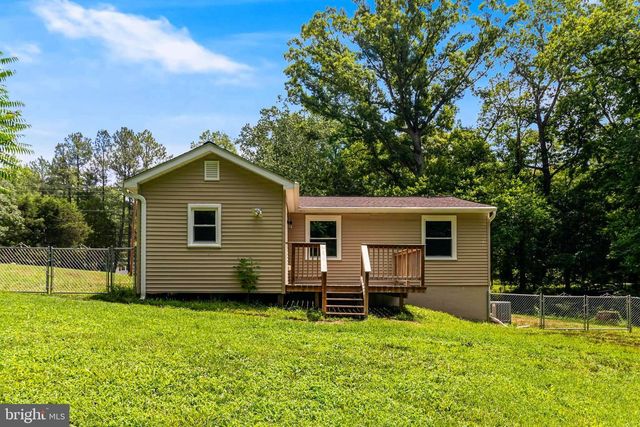 8595 FAIRGROUND RD, Bel Alton, MD 20611