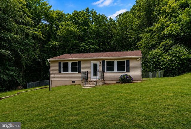 8595 FAIRGROUND RD, Bel Alton, MD 20611