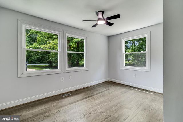 8595 FAIRGROUND RD, Bel Alton, MD 20611