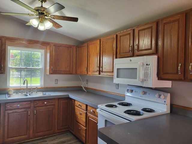 104 Sparks Ave., Twp Of But Nw, PA 16001