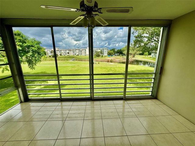 2601 S Palm Aire Dr 212, Pompano Beach, FL 33069