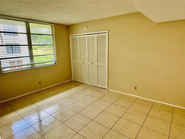 2601 S Palm Aire Dr 212, Pompano Beach, FL 33069