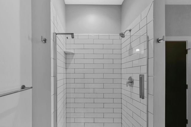 1900 12th Ave S Apt 303, Nashville, TN 37203