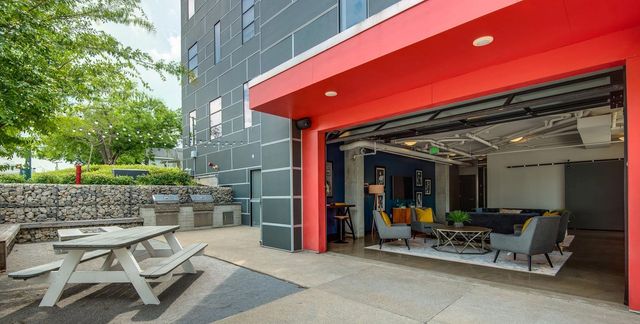 1900 12th Ave S Apt 303, Nashville, TN 37203