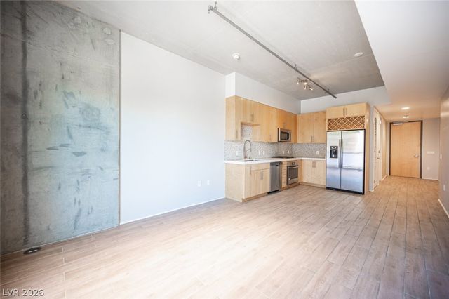 353 East Bonneville Avenue 373, Las Vegas, NV 89101