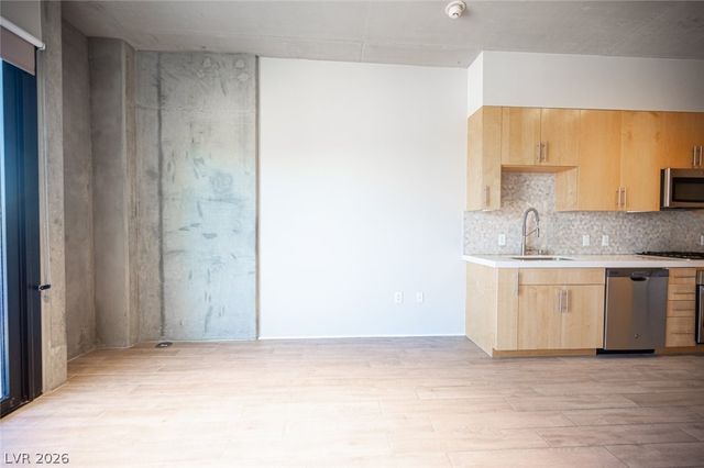 353 East Bonneville Avenue 373, Las Vegas, NV 89101