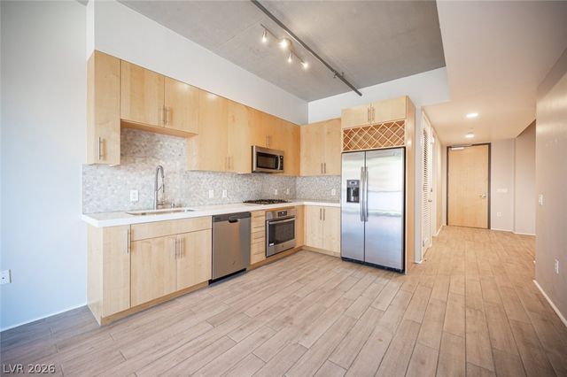 353 East Bonneville Avenue 373, Las Vegas, NV 89101