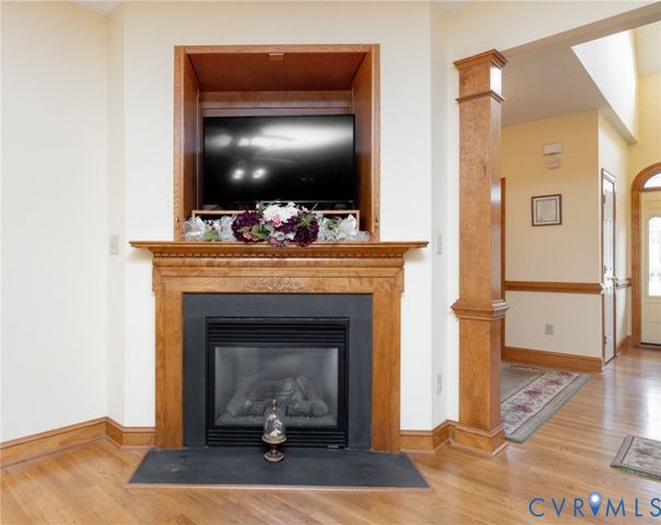 831 W Washington St, Highland Springs, VA 23075