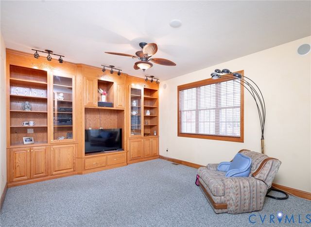 831 W Washington St, Highland Springs, VA 23075