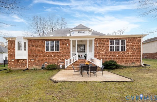 831 W Washington St, Highland Springs, VA 23075