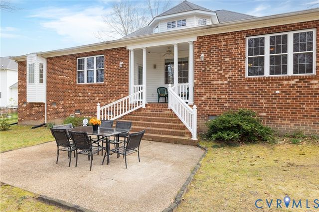 831 W Washington St, Highland Springs, VA 23075
