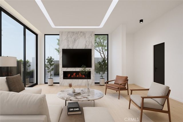 400 Heliotrope, Corona Del Mar, CA 92625