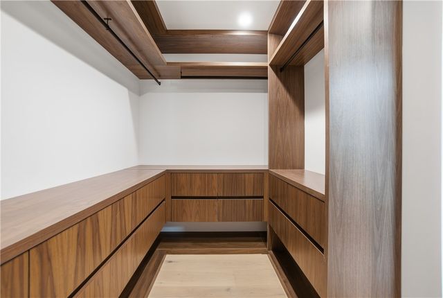 400 Heliotrope, Corona Del Mar, CA 92625