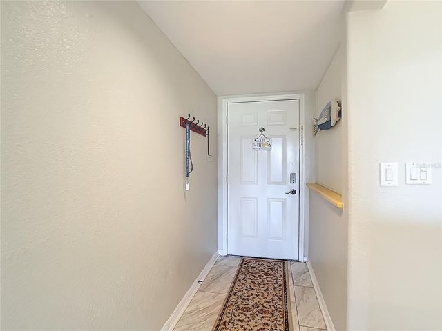 404 CERROMAR CIRCLE N 115, Venice, FL 34293