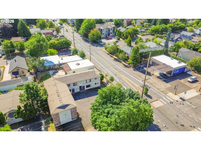 9512 N OSWEGO Ave, Portland, OR 97203