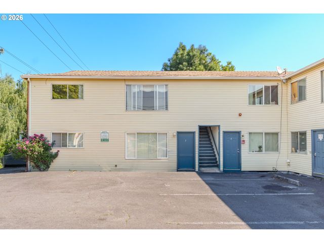 9512 N OSWEGO Ave, Portland, OR 97203