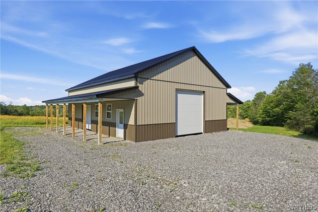 565 Schad Road, Bennington, NY 14004