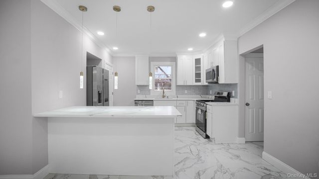 39 Acacia Avenue, Hempstead, NY 11550