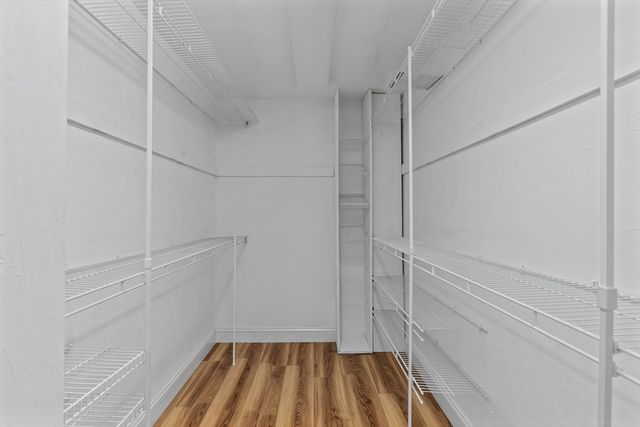 16 Dartmoor Dr, Shrewsbury, MA 01545