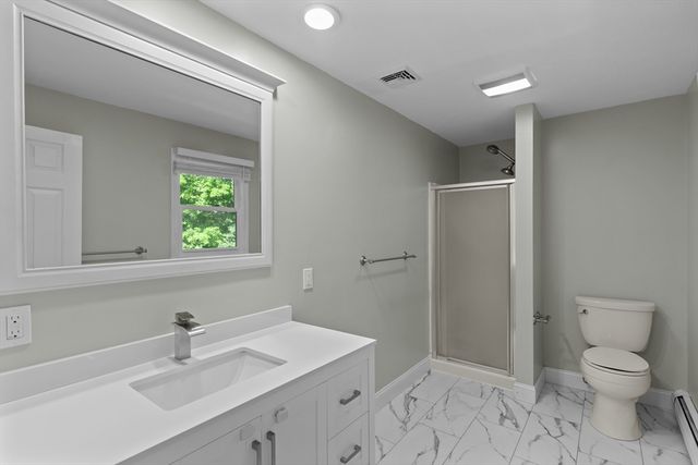 16 Dartmoor Dr, Shrewsbury, MA 01545