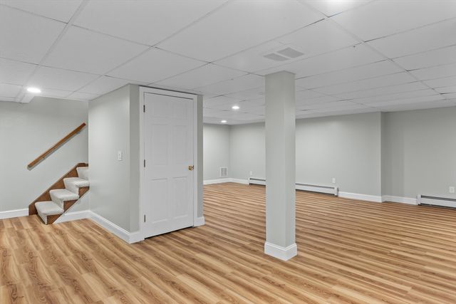 16 Dartmoor Dr, Shrewsbury, MA 01545