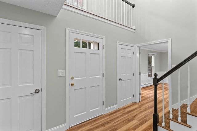 16 Dartmoor Dr, Shrewsbury, MA 01545