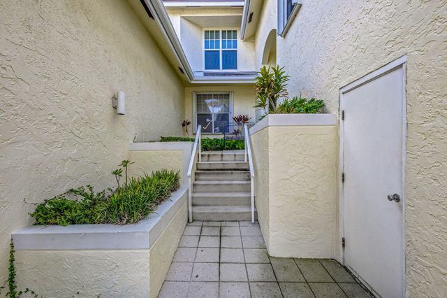 406 Mainsail Circle, Jupiter, FL 33477