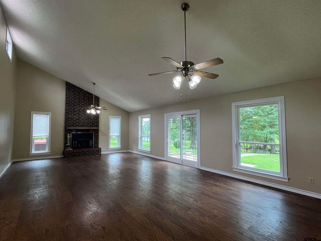 132 CR 2933, Pittsburg, TX 75686