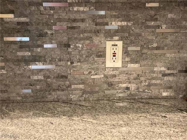 3920 SE 2nd PL, Cape Coral, FL 33904