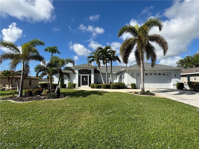 3920 SE 2nd PL, Cape Coral, FL 33904