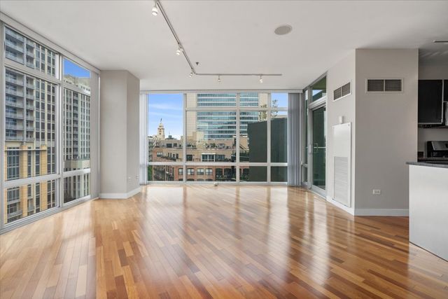 510 W Erie Street 805, Chicago, IL 60654