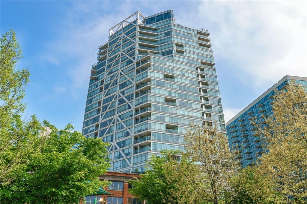 510 W Erie Street 805, Chicago, IL 60654