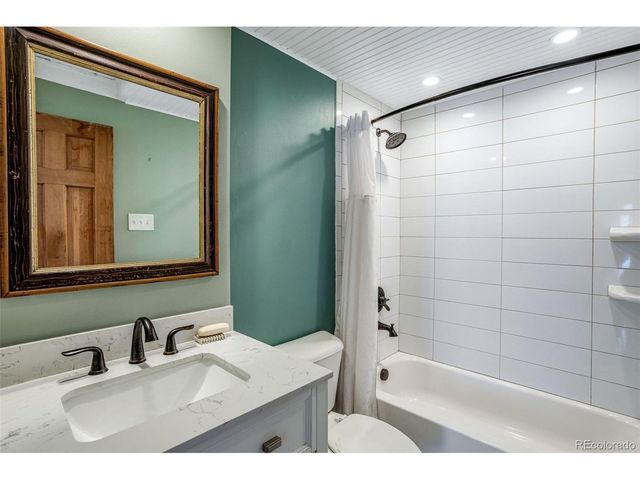 1653 Rosemary St, Denver, CO 80220