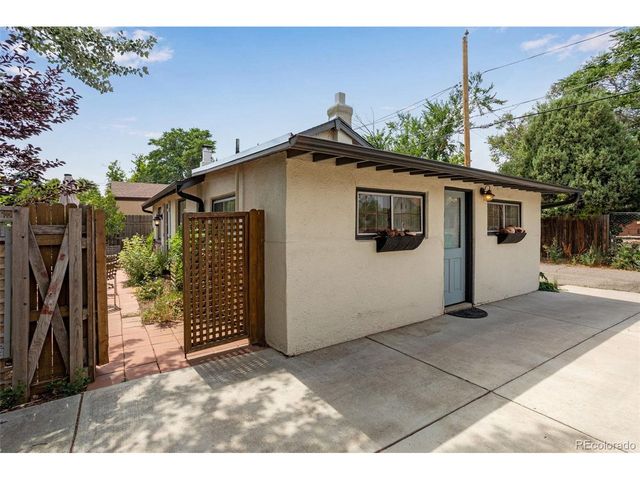 1653 Rosemary St, Denver, CO 80220