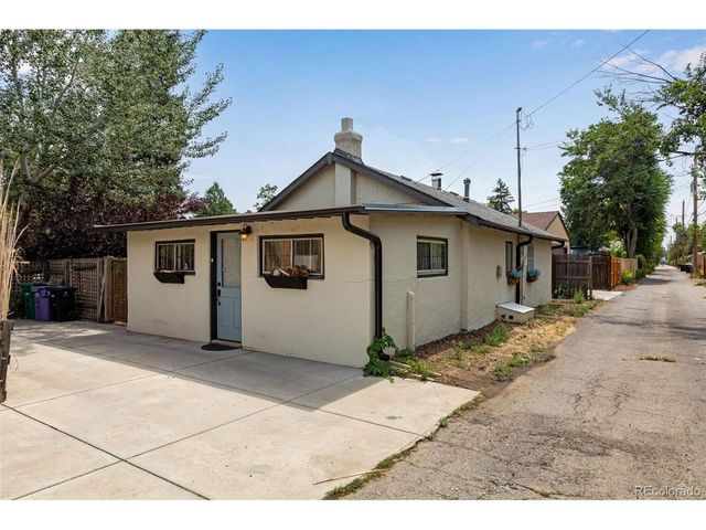 1653 Rosemary St, Denver, CO 80220