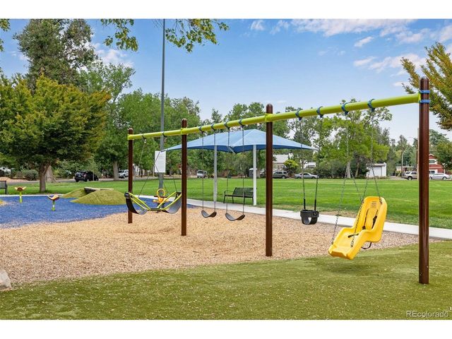 1653 Rosemary St, Denver, CO 80220