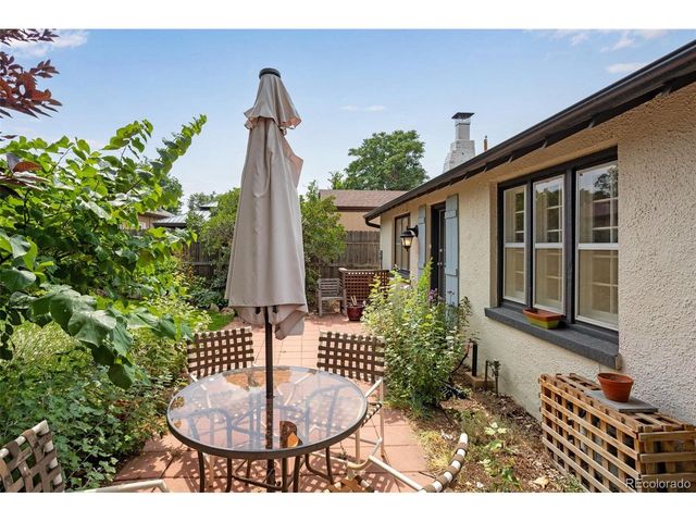 1653 Rosemary St, Denver, CO 80220