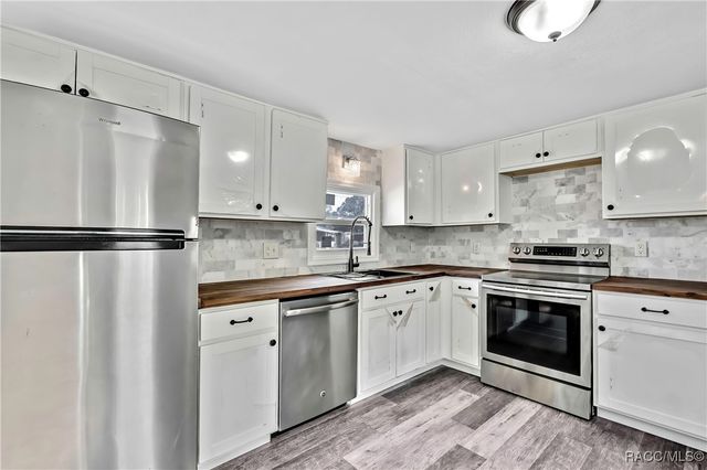 8340 W Amelia Court, Homosassa, FL 34448