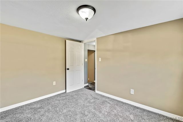 8340 W Amelia Court, Homosassa, FL 34448