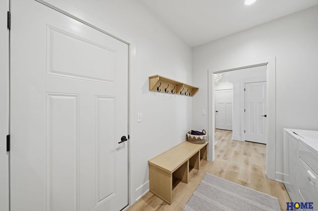 8819 Appaloosa Lane, Lincoln, NE 68520