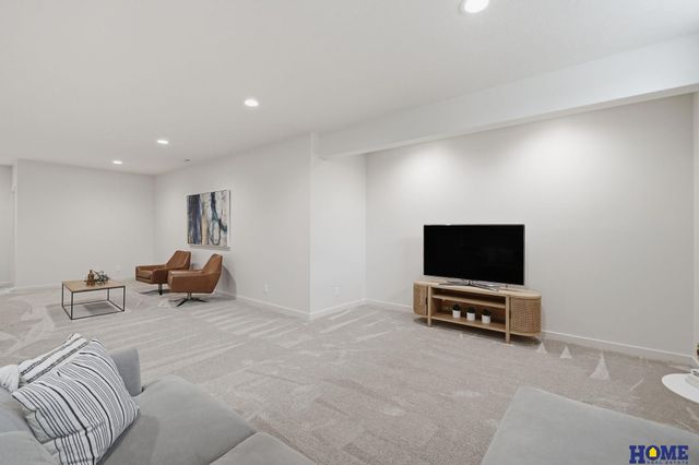 8819 Appaloosa Lane, Lincoln, NE 68520