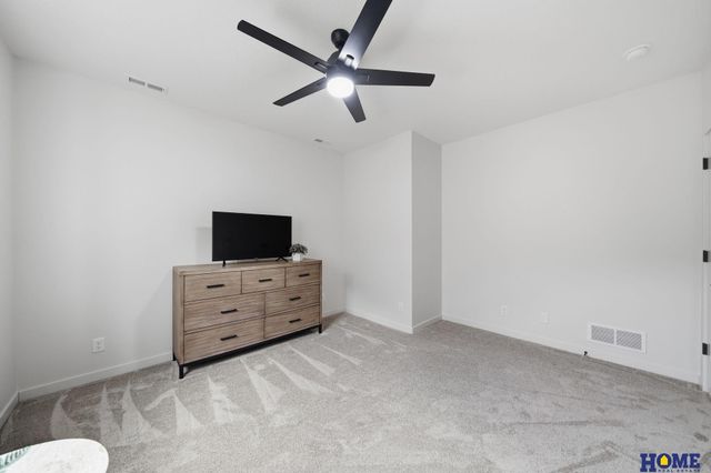 8819 Appaloosa Lane, Lincoln, NE 68520