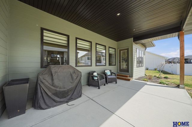 8819 Appaloosa Lane, Lincoln, NE 68520