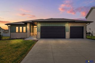 8819 Appaloosa Lane, Lincoln, NE 68520