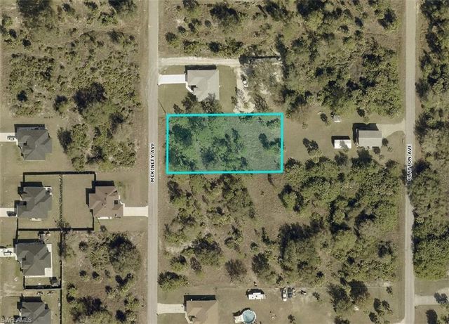 1310 McKinley AVE, Lehigh Acres, FL 33972