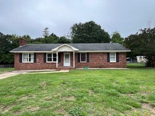 5885 Lost Creek Drive, Sumter, SC 29154
