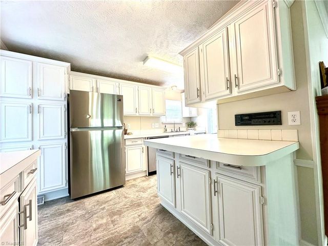 291 Howardtown Road, Mocksville, NC 27028