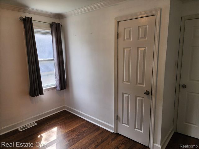 3659 Ellwood Avenue, Berkley, MI 48072